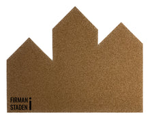Ladda upp bild till gallerivisning, Anslagstavla, infotavla, pin board, note board, Robert Bengtsson, Smart Form Sweden, kork, naturmaterial, din egen text / logga, väggtavla, PASSION by Smart Form Sweden, arkitektur, hus