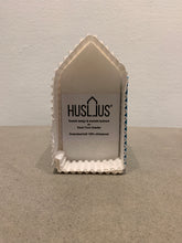 Ladda upp bild till gallerivisning, HUSLJUS®, Smart Form Sweden, Robert Bengtsson, Olivstearin, hantverk, HUS, ljus, stearinljus, BLÅHUSET