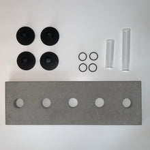 Ladda upp bild till gallerivisning, Set LEVEL F, System LEVEL, Betong, bordsdekoration, Smart Form Sweden, Robert Bengtsson, betong, bordsdekoration, cylindervaser, kronljushållare