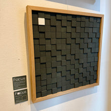 Ladda upp bild till gallerivisning, Focus, Fokuspunkt, Focus point, Robert Bengtsson, Smart Art, Kalk, kalkfärg, Kork, Ek, naturmaterial, förnybara material