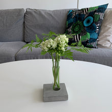 Ladda upp bild till gallerivisning, Smart Form Sweden, System LEVEL, Robert Bengtsson, Level Mini betong, betong, bordsdekoration