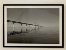 Ladda upp bild till gallerivisning, Bron & Sundet, Öresundbron, Öresund, Fine Art Print, Fotokonst, Øresundsbroen, Øresund, Robert Bengtsson, Art Print, Fotoprint, poster, tavla