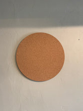 Ladda upp bild till gallerivisning, Smart Visual Board I!, kork, anslagstavla, info tavla, informationstavla, mood board, aktivitesttavla, processtavla, förnybart material, eko, Smart Form Sweden, Robert Bengtsson, rund anslagstavla, cirkulär