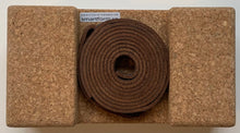 Ladda upp bild till gallerivisning, Yogaband & Yogablock, Smart Form Sweden, Robert Bengtsson, Yoga, Yogablock, Yogaband, Yogarem, korkblock, kork, vegetabiliskt garvat, läderrem, läder, life style, Smart Form Hälsa