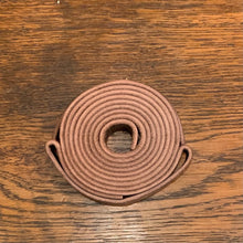 Ladda upp bild till gallerivisning, Yogaband, Smart Form Sweden, Robert Bengtsson, Yoga, Yogarem, vegetabiliskt garvat, läderrem, läder, life style, Smart Form Hälsa