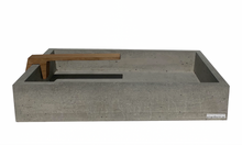 Ladda upp bild till gallerivisning, Fågelpool, svensk ek, betong, Smart Form Sweden, fågelbad, fågelbad i betong, biologisk mångfald, Robert Bengtsson