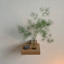 Ladda upp bild till gallerivisning, Embrace konsolsystem, Smart Form Sweden, Robert Bengtsson, konsolhylla, svensk ek, kork