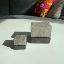 Ladda upp bild till gallerivisning, Base (S) svartlaserad svensk ek