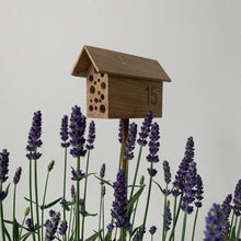 Ladda upp bild till gallerivisning, INSEKTSHYTTEN, Smart Form Sweden, Robert Bengtsson, Svensk ek, svenskt hantverk, svensk design,biologisk mångfald, insektshotell, insekt