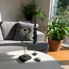 Ladda upp bild till gallerivisning, Set LEVEL Mini kork, LEVEL Mini kork, System LEVEL, bordsdekoration, Smart Form Sweden, Robert Bengtsson, kork, vas, växter i inredningen, svart kork