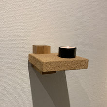 Ladda upp bild till gallerivisning, Embrace konsolsystem, Smart Form Sweden, Robert Bengtsson, konsolhylla, svensk ek, kork, VÅGES, Adapter, Ljushållare, värmeljus, tea light
