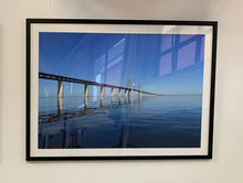 Ladda upp bild till gallerivisning, Bron &amp; Sundet, Öresundbron, Öresund, Fine Art Print, Fotokonst, Øresundsbroen, Øresund, Robert Bengtsson, Smart Form Sweden, Poster, Tavla, fotoprint
